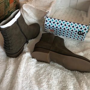 Brand new brown booties